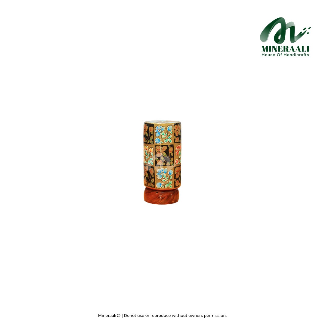 Mineraali | Camel Skin Floral Light Brown Bottle Lamp