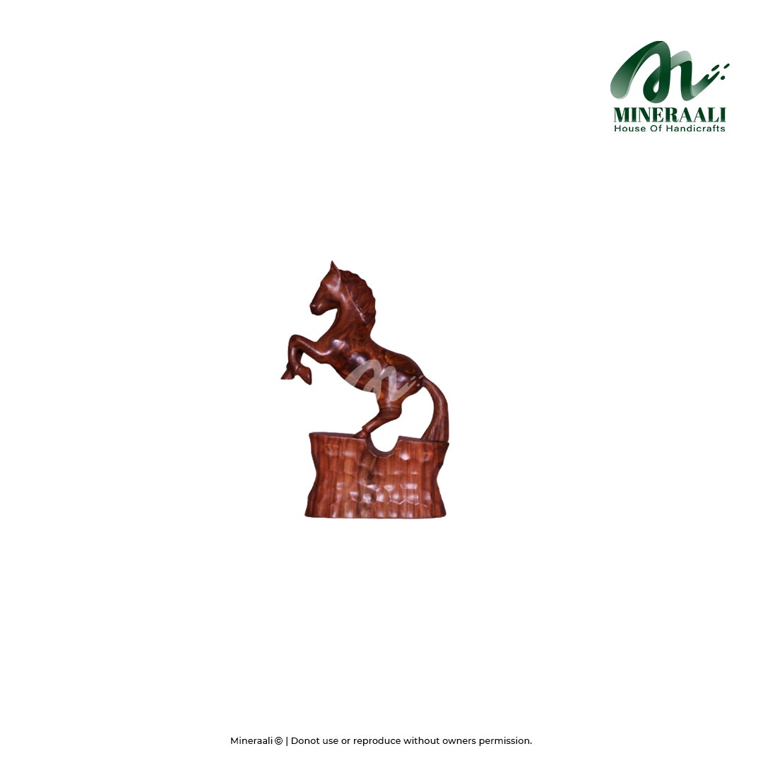 Mineraali | Hand Crafted Wooden Dancing Horse