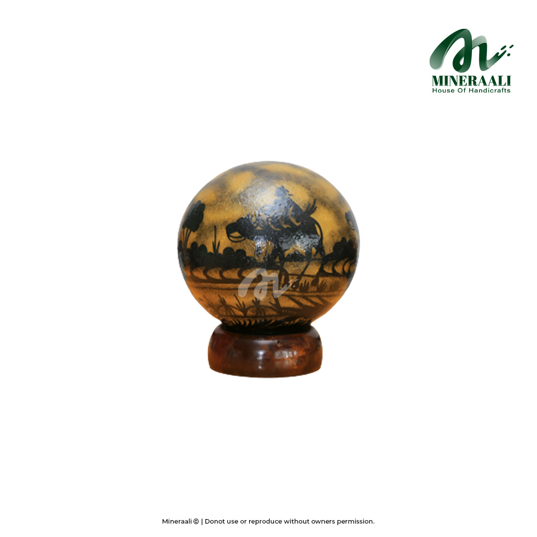 Mineraali | Camel Skin Majestic Black Camel Globe Lamp