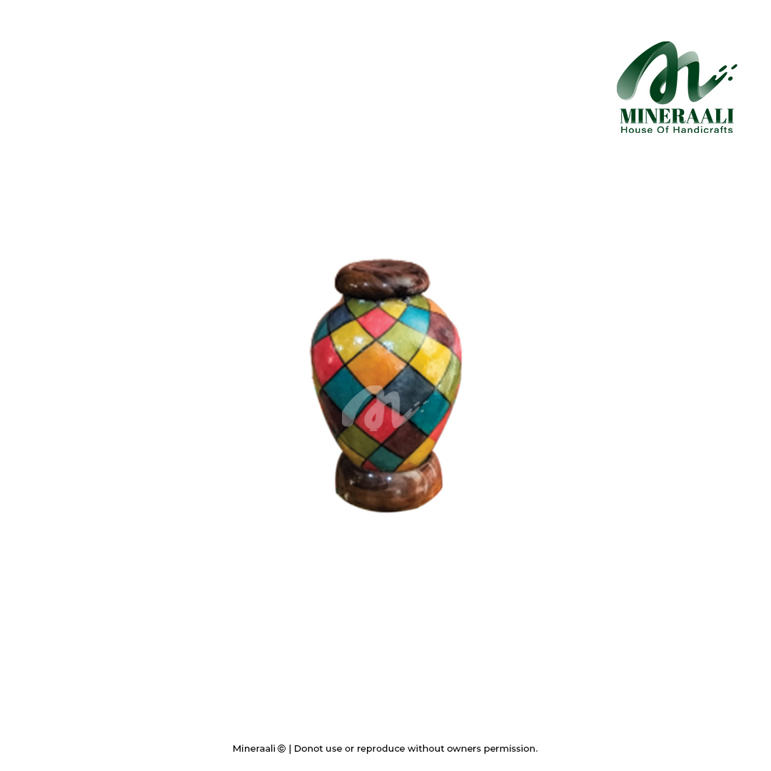 Mineraali | Camel Skin Multi Color Round Bottle Lamp