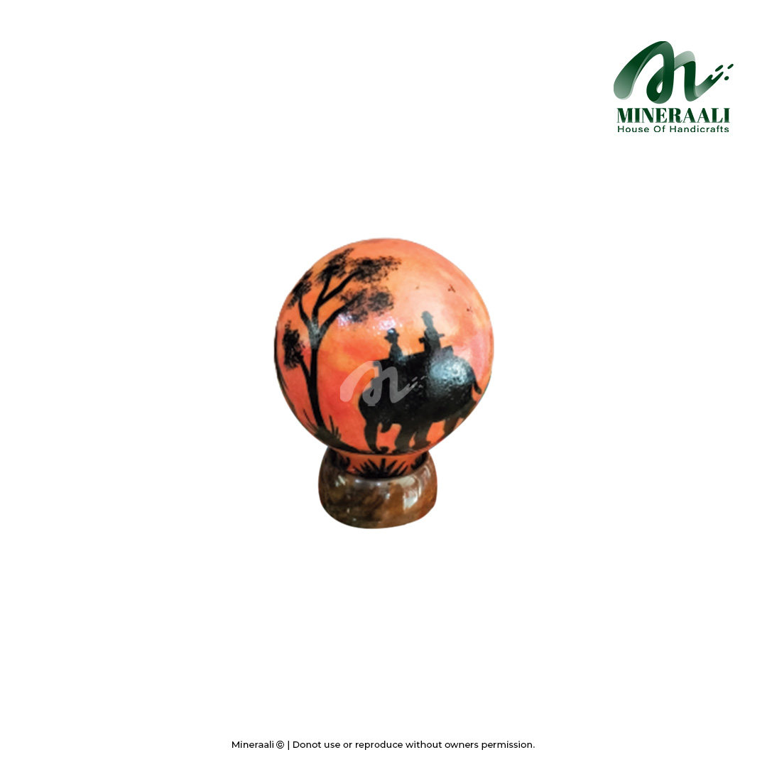 Mineraali | Camel Skin Elephants Globe Lamp