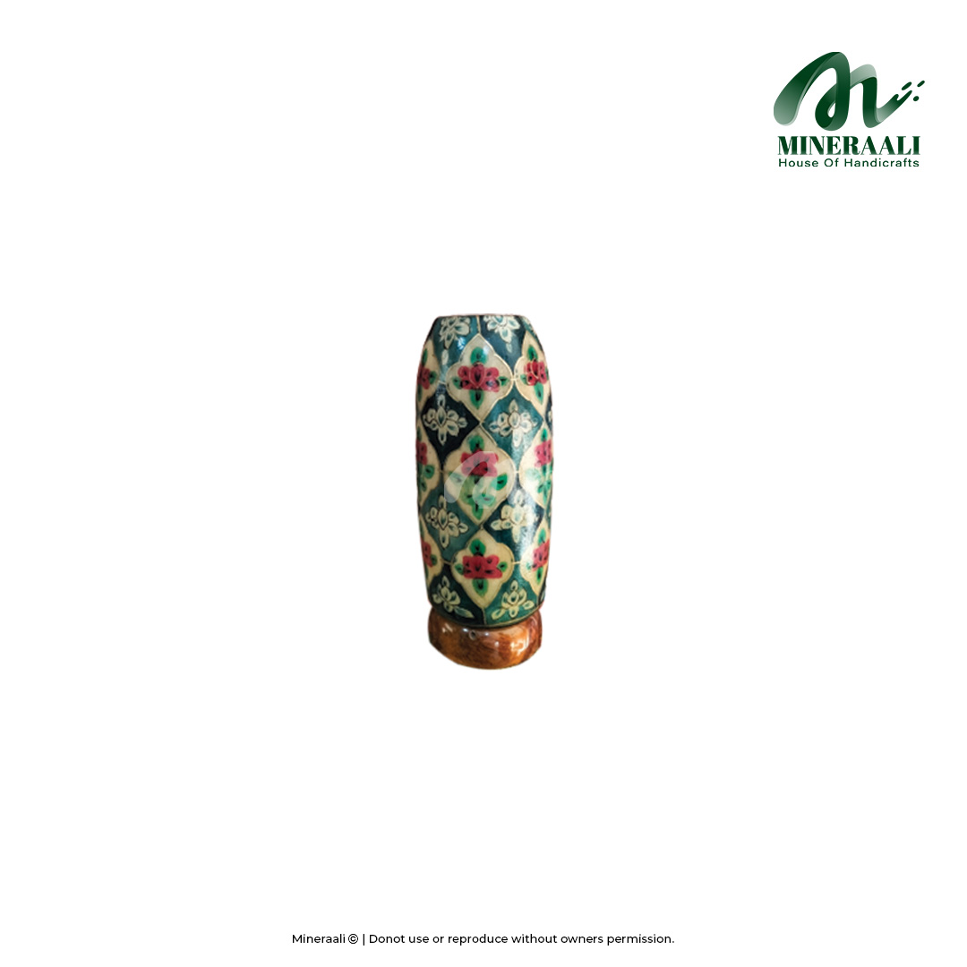 Mineraali | Camel Skin Multi Pattern Flowers Bottle Lamp