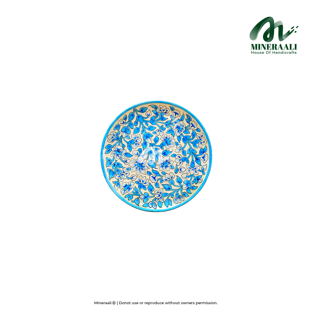 Mineraali | Hand Painted Pottery Light Green Pattern Plate