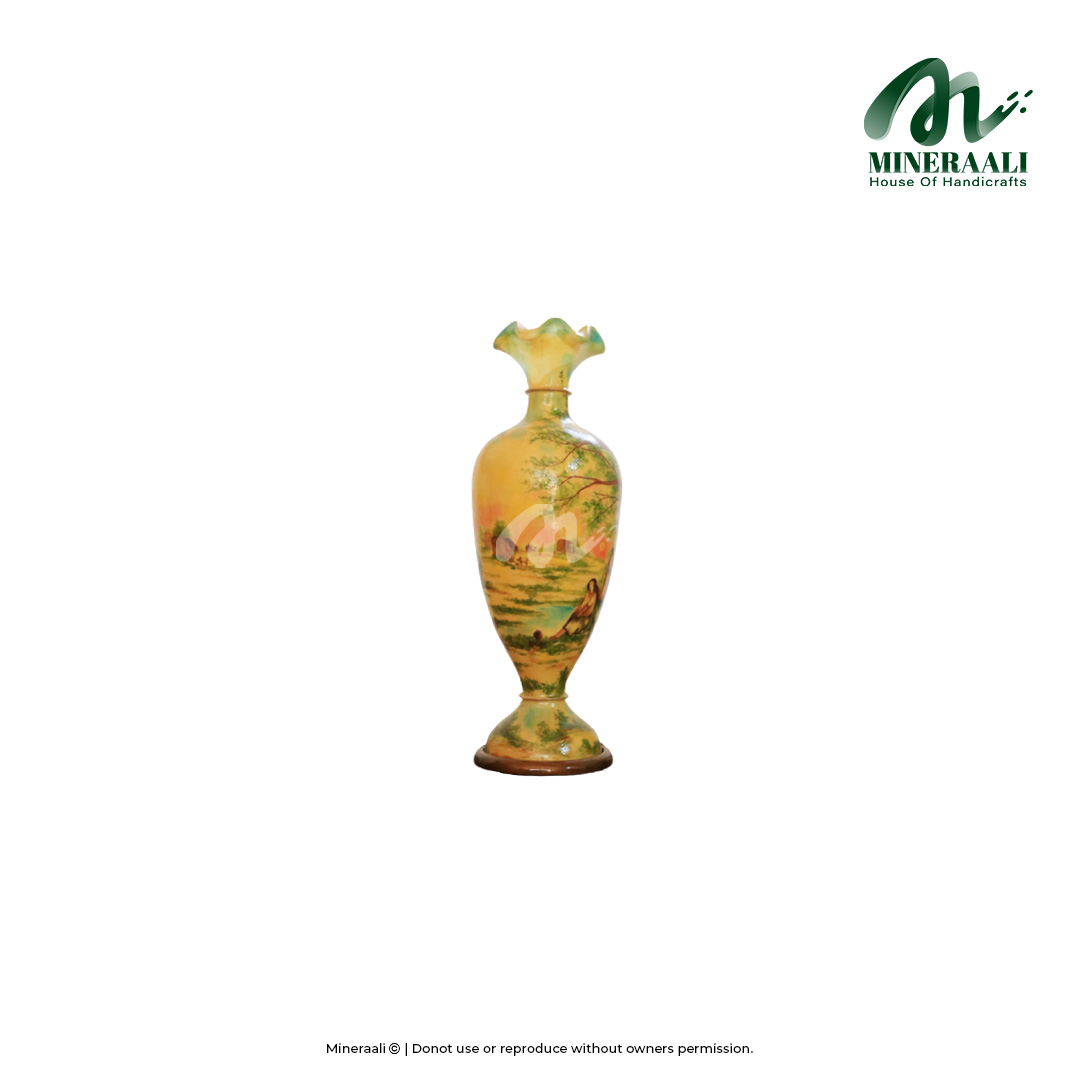 Mineraali | Camel Skin Natural Yellow Flower Vase Lamp